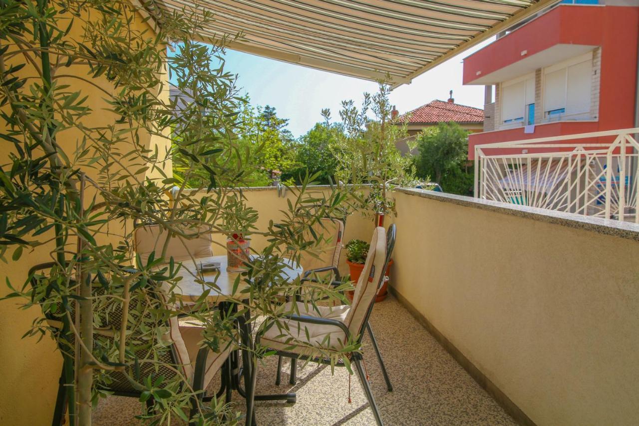 Sunshine Apartamento Makarska Exterior foto